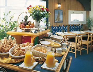 Stars Hotel Evry Courcouronnes Ngoại thất bức ảnh